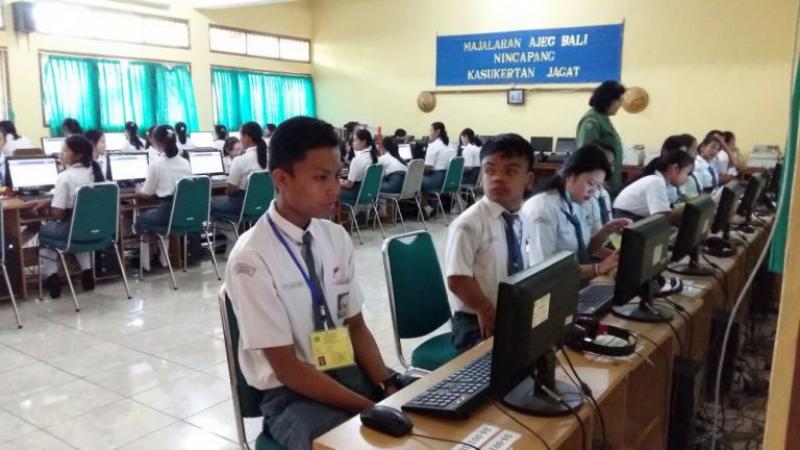 1.231 Siswa Ikuti UNBK SMK se-Kabupaten Klungkung | Bali Tribune